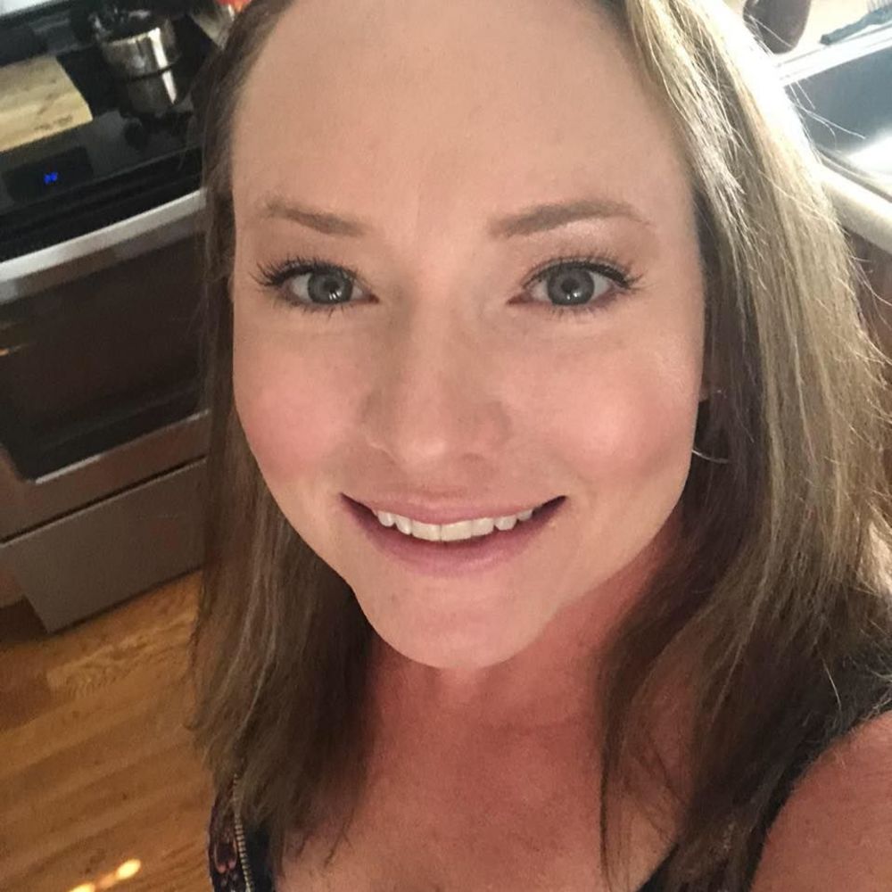 Meet your Posher, Bee